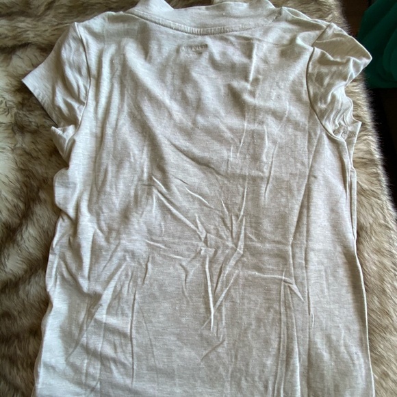 NWOT Cream Merona V Neck Tee - Picture 3 of 3